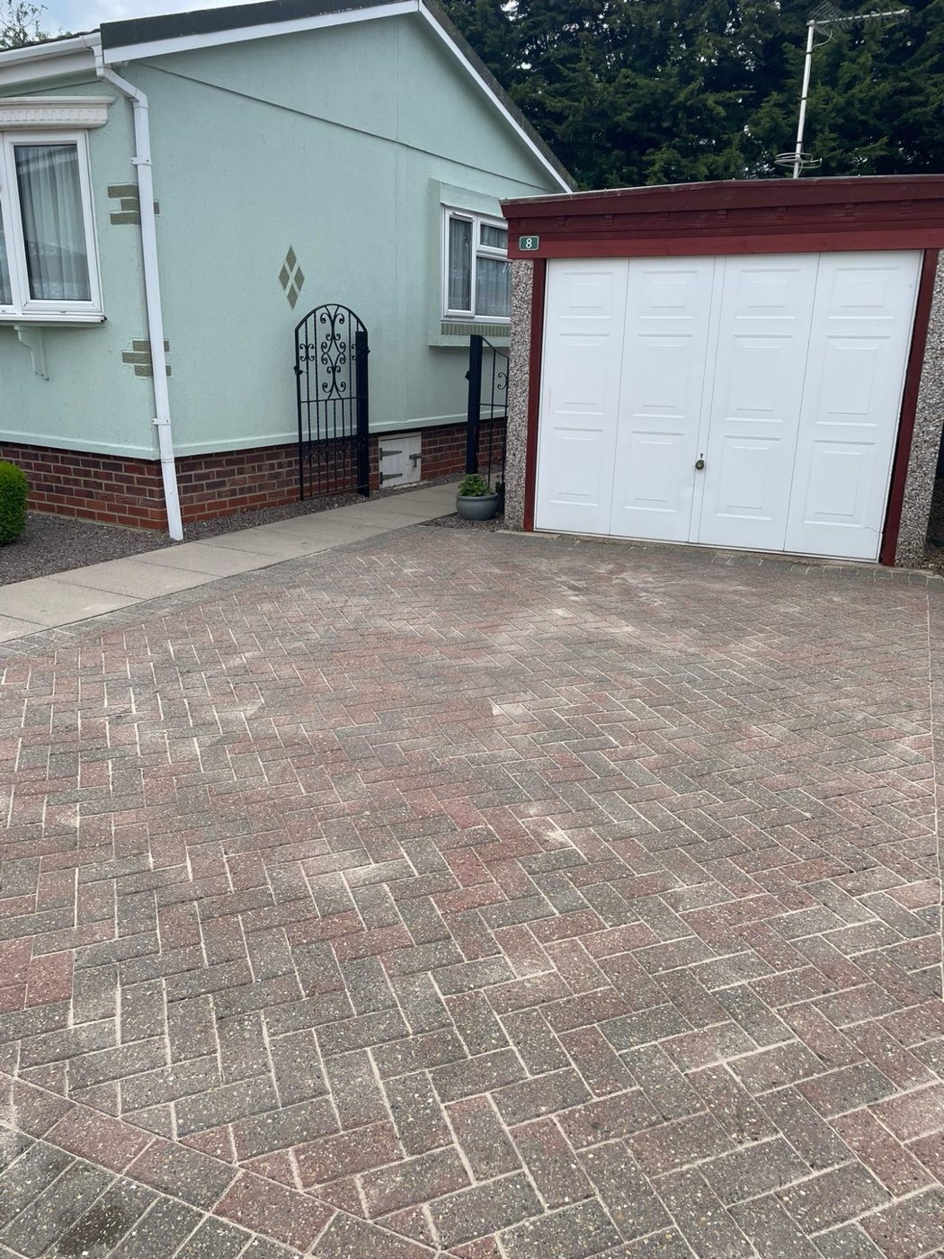 Pressure washing in Saxilby